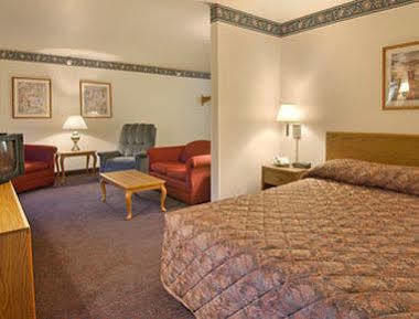 Hotel Super 8 By Wyndham Cleveland *